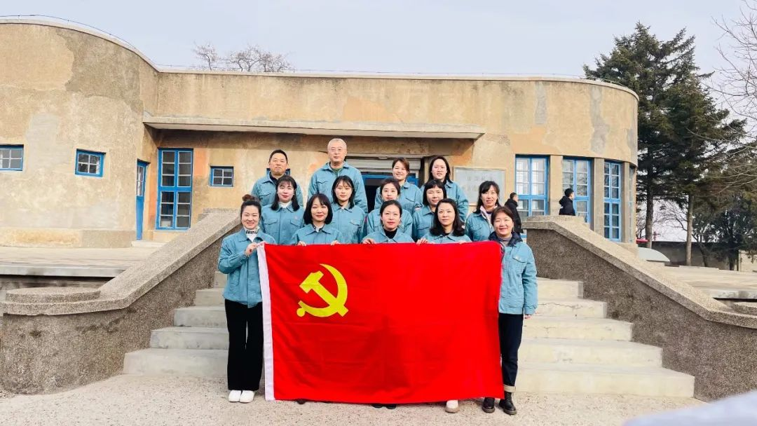 傳承紅色血脈 汲取奮進(jìn)力量 機(jī)關(guān)二黨支部開展主題黨日活動